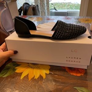 NEW Lauren Conrad calcite flat in black